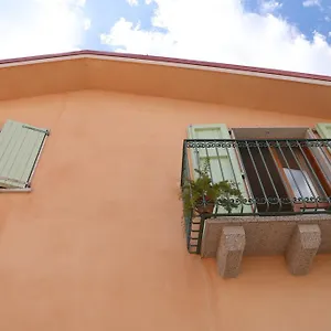 S'ena Bed & Breakfast